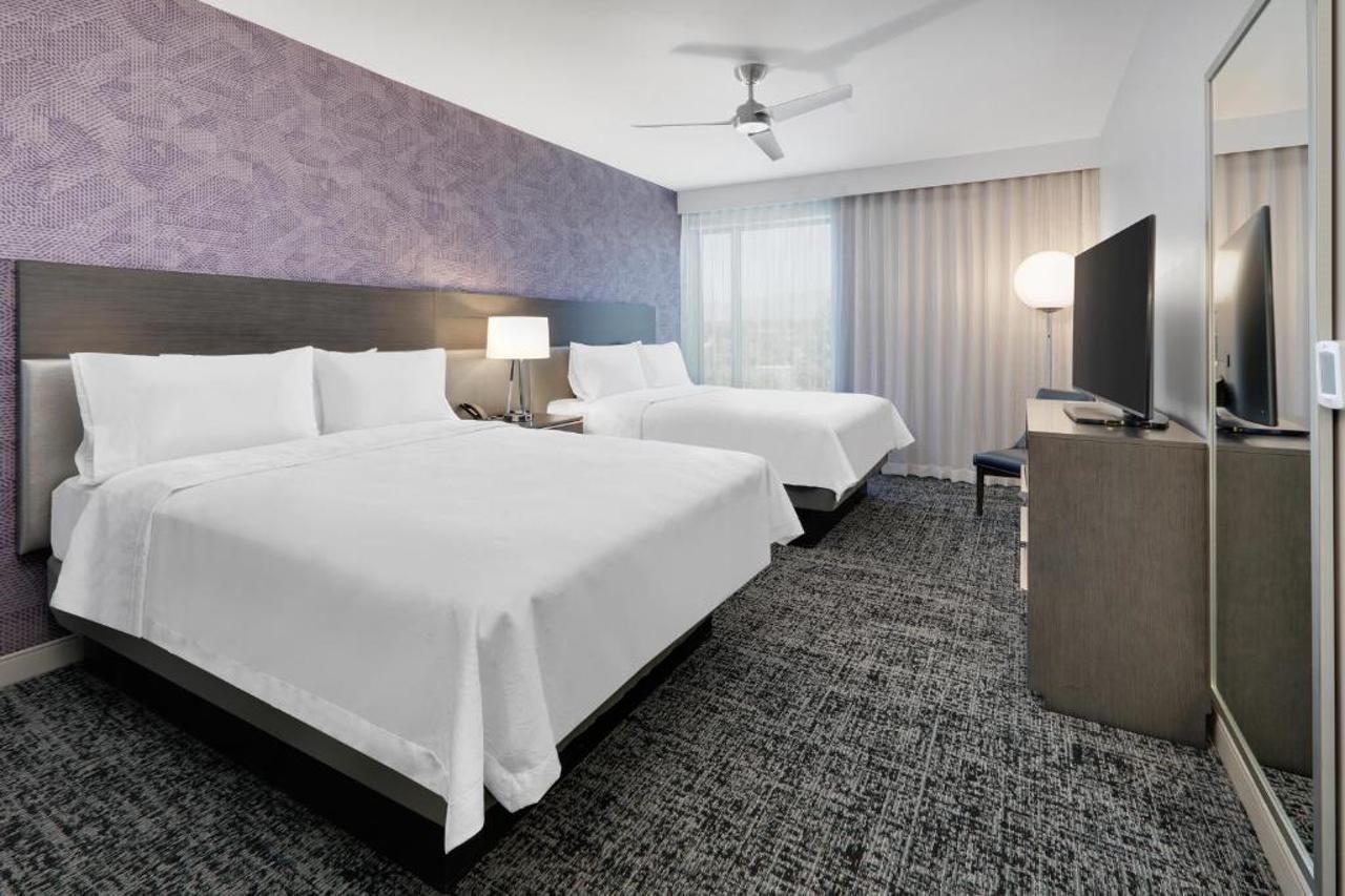שארג'ה Luxe Grand Hotel Apartments מראה חיצוני תמונה A guest room at the Hilton Garden Inn in San Francisco